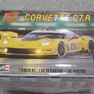 Corvette C7.R Model Kit - Yellow